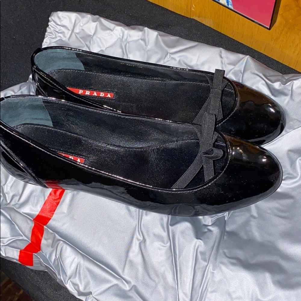 Prada flats size 38 - Picture 2 of 5